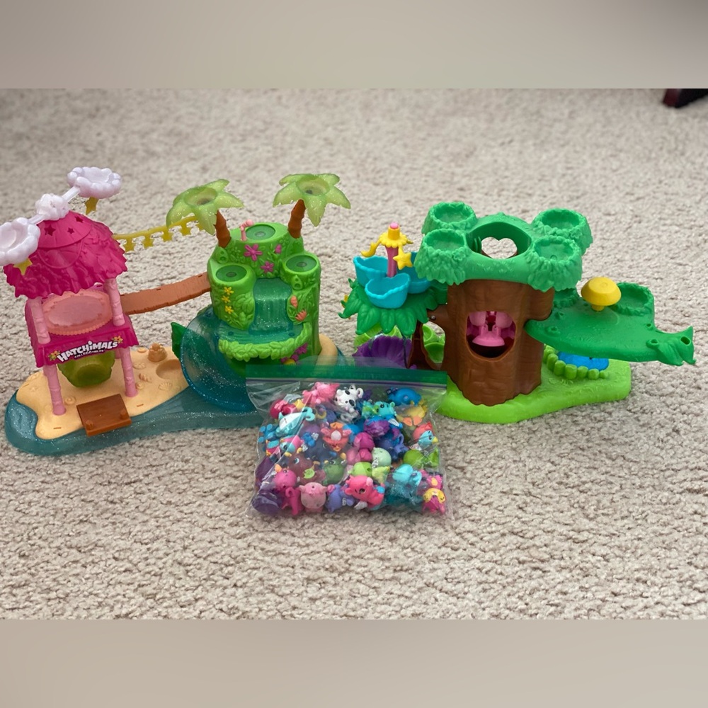 Hatchimals playsets and figures